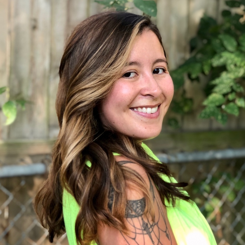 Meet your Posher, Holly